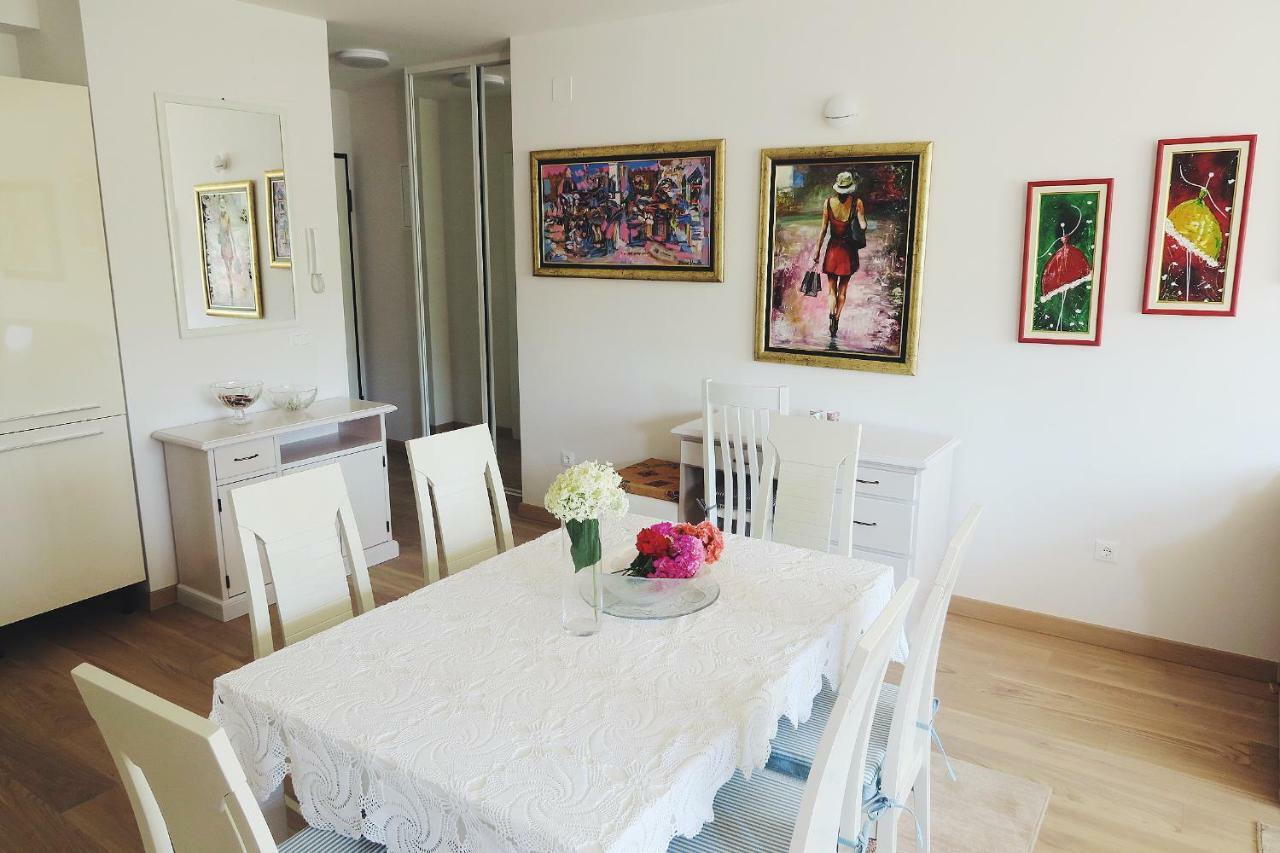 Apartment Sweet Dream 2