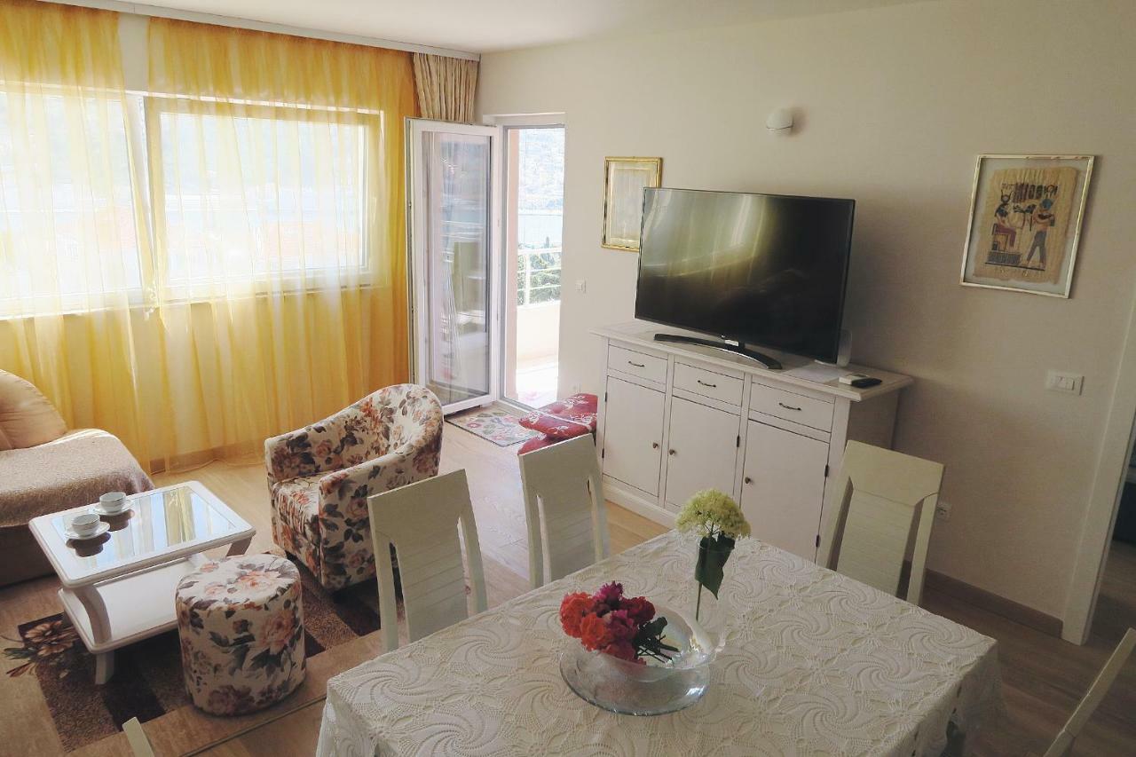 Apartment Sweet Dream 2